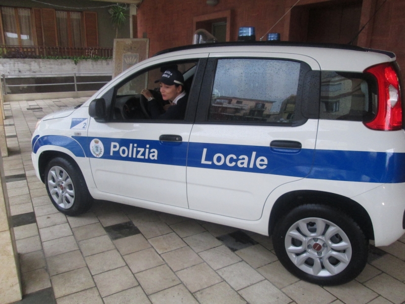 La Polizia municipale rinnova il parco automezzi con le Panda a metano