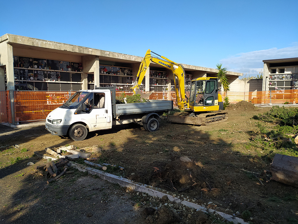 Cimitero comunale, aperto il cantiere per nuovi loculi ed edicole funerarie: intervento da 600mila euro