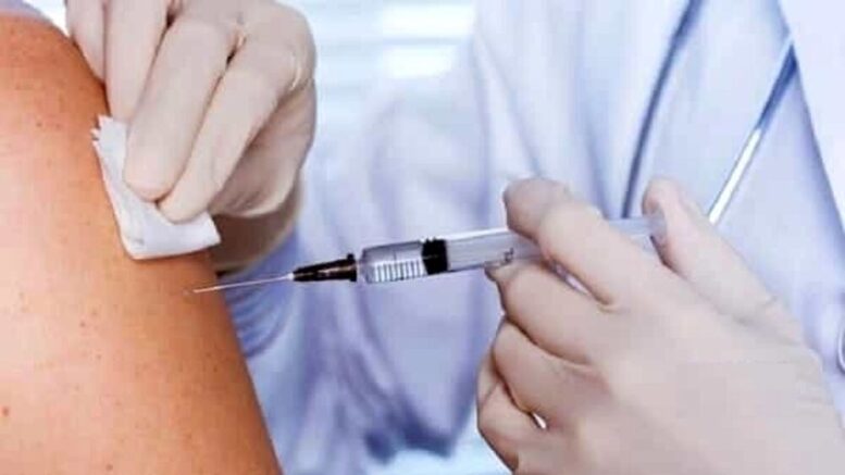 Covid 19, campagna di vaccinazione per il personale scolastico e universitario docente e non docente