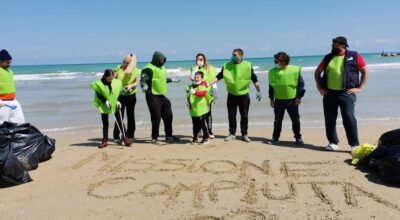 Pulizia della spiaggia di San Salvo con i volontari e l’associazione dei maitre di sala ed hotel