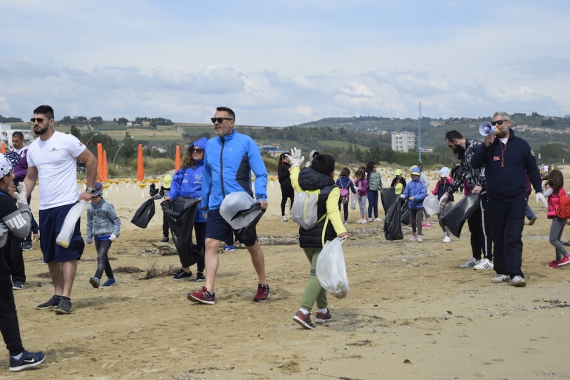 Sesta edizione di Puliamo a fondo, l’educazione ambientale per i più piccoli