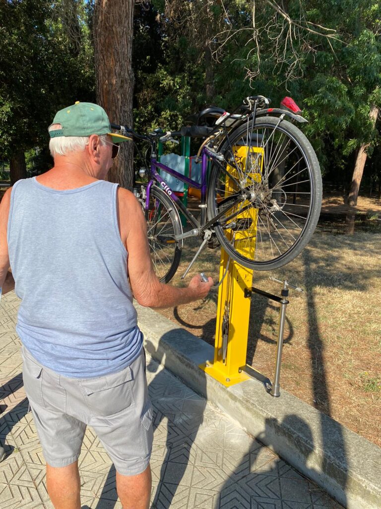 Pista ciclabile, installate colonnine SOS