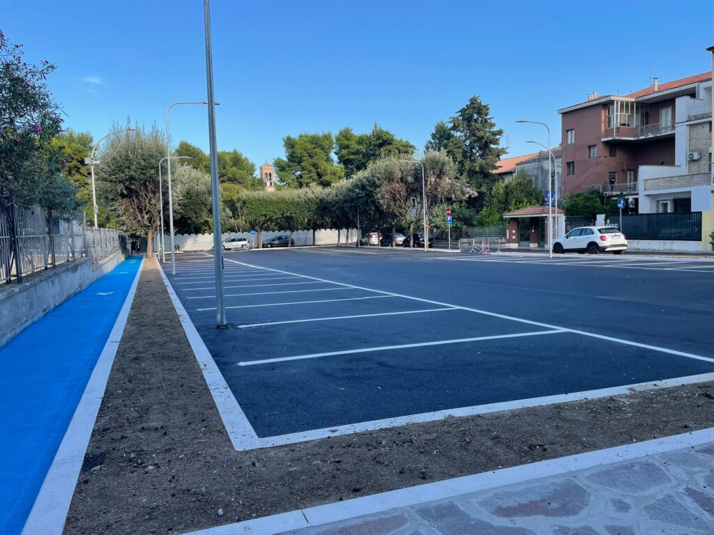 Piazza Vitale Artese: nuovi parcheggi