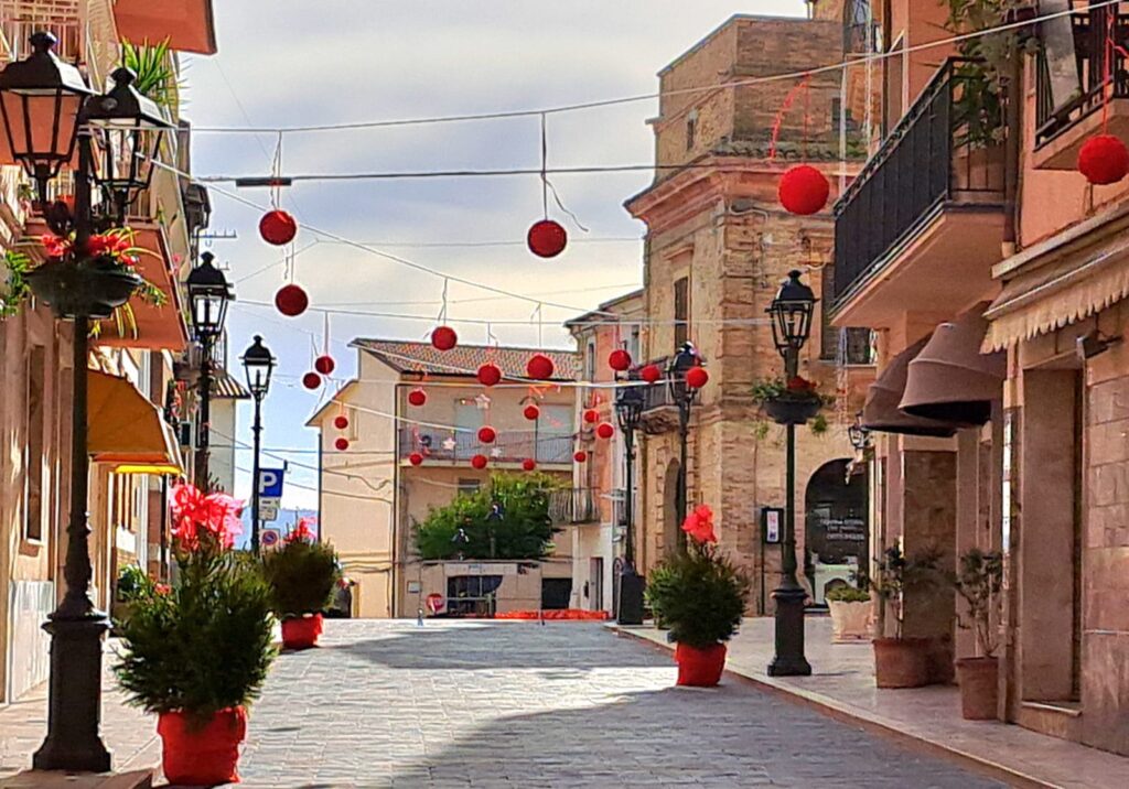 Addobbi di natale 2022, frutto della condivisione
