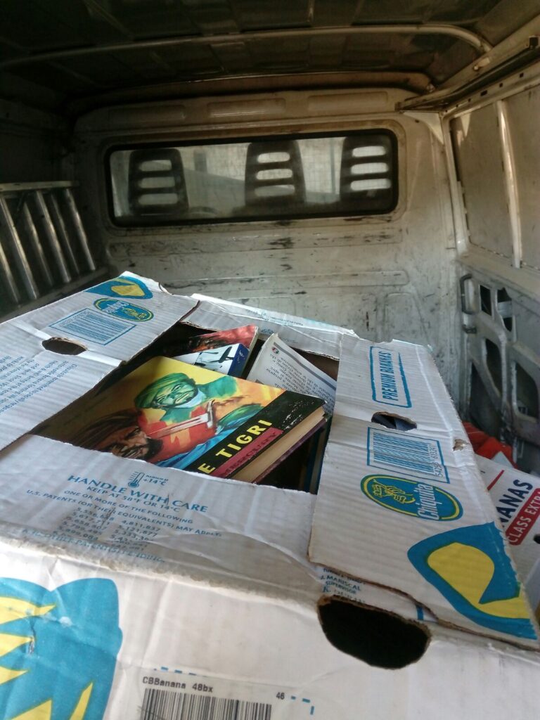 Commercio abusivo, sequestri della Polizia Locale