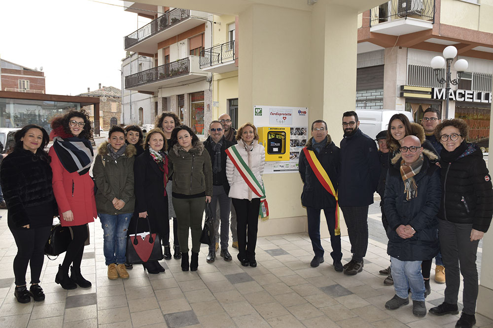 San Salvo città cardioprotetta, istallato il primo defibrillatore pubblico