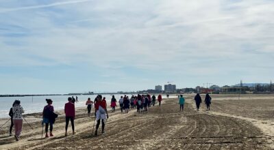 San Salvo si prepara, pulita la spiaggia