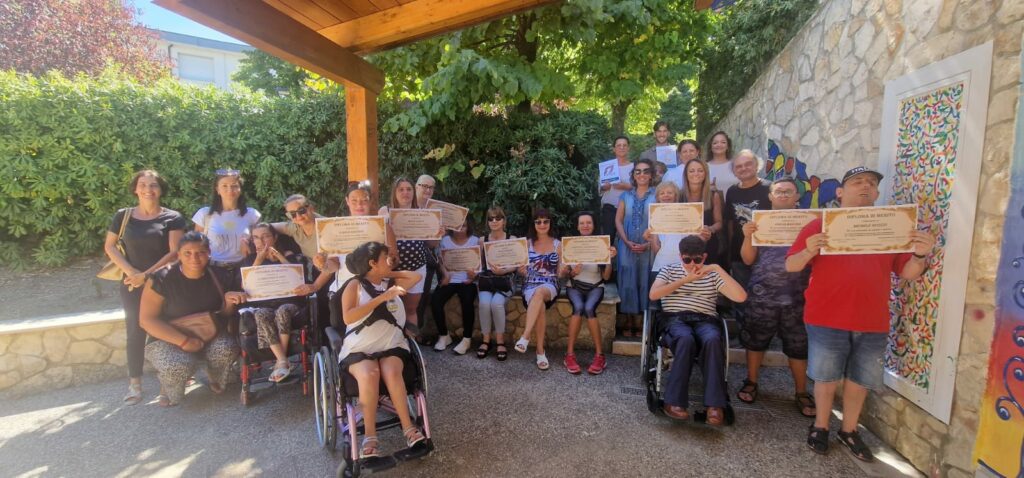 Un cielo stellato per la riqualificazione del chiosco “Equilibri”, nella villa comunale di San Salvo